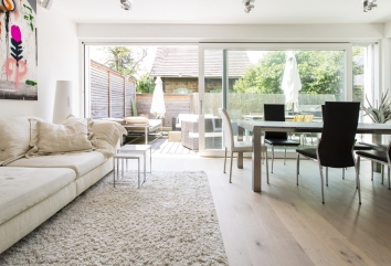Aparment with garden Daylight